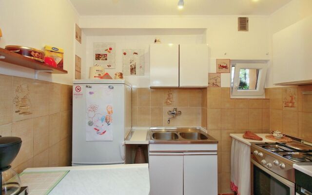 Amazing Home in Novigrad With Wifi and 2 Bedrooms