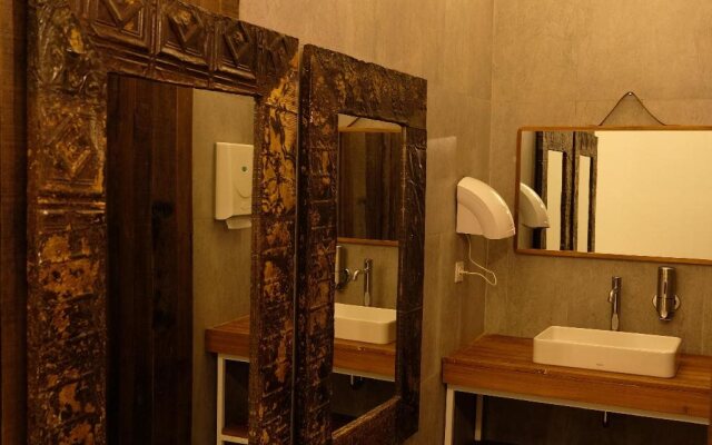 M Boutique Hostel Legian