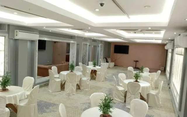 La Nicholas Dei Da Kine Resort