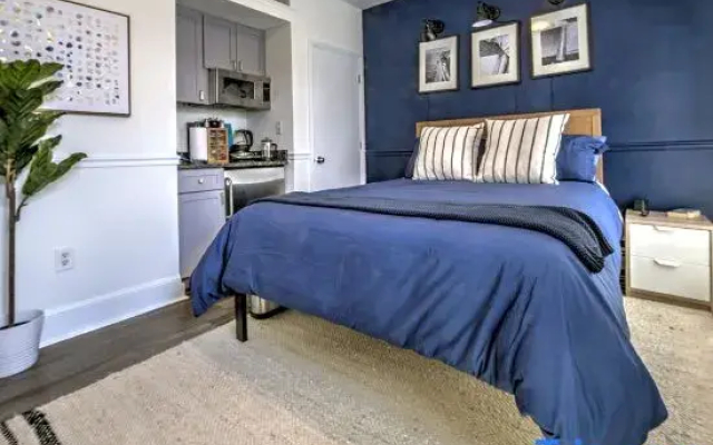 Awesome Studio with Great Amenities!