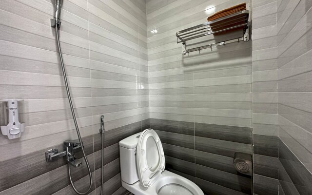 OYO 1204 Hoang Linh Hotel
