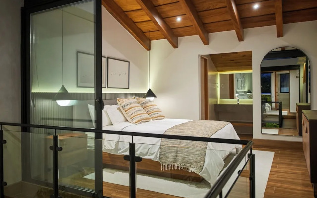 Singular Signature Residences