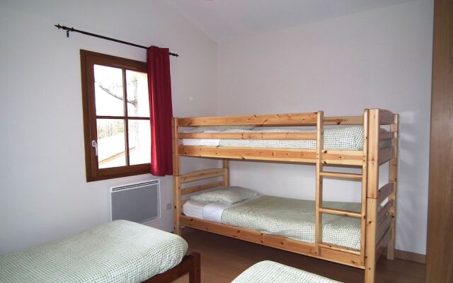 Nice Villa With Dishwasher Located in the Dordogne