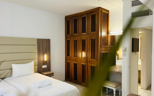 Marlita Beach Hotel Apartments