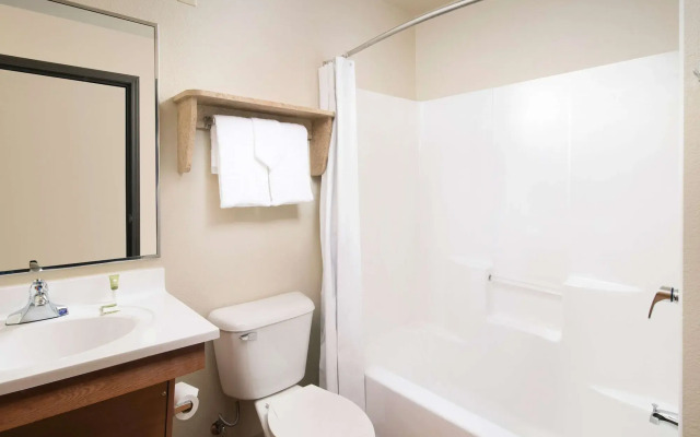 WoodSpring Suites Greenville Central I-85