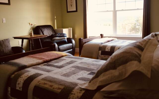 The Bread & Cheese Country Inn