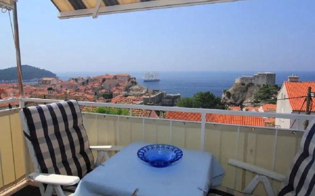 Anja - Beautiful Panoramic View - A1