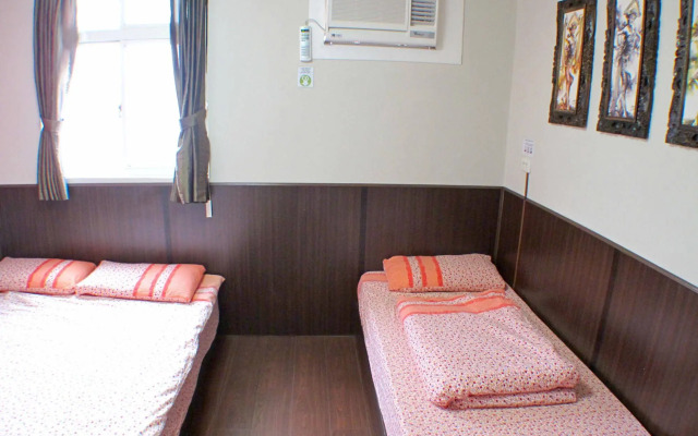 JV's Hostel