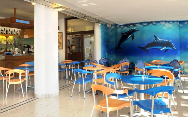 Petit Hotel