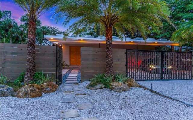 Calle de Peru by Beachside Management