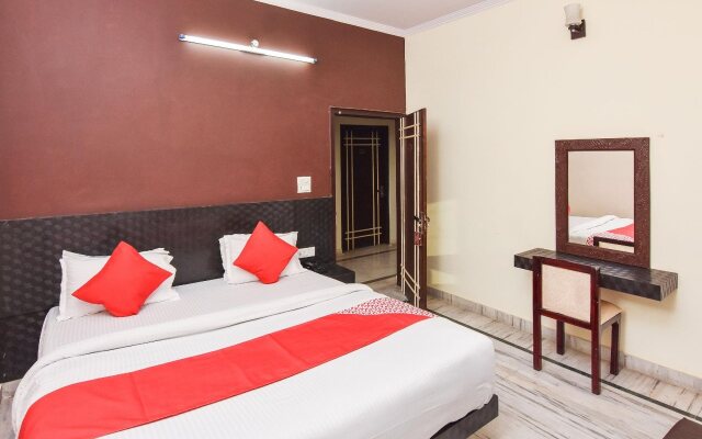 Jhirna Homes By OYO Rooms