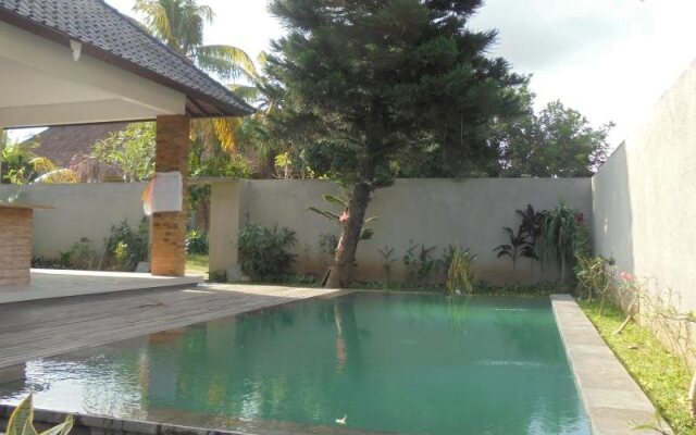 The Puri Shanti Villas