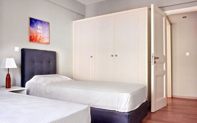 Three Bedrooms Apartment in City Center