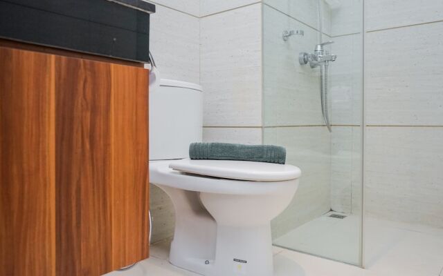 Chic and Strategic Studio Brooklyn Alam Sutera Apartment