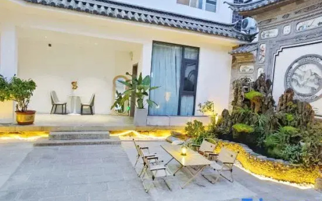 Yunju'er Riverside Beautiful Stay