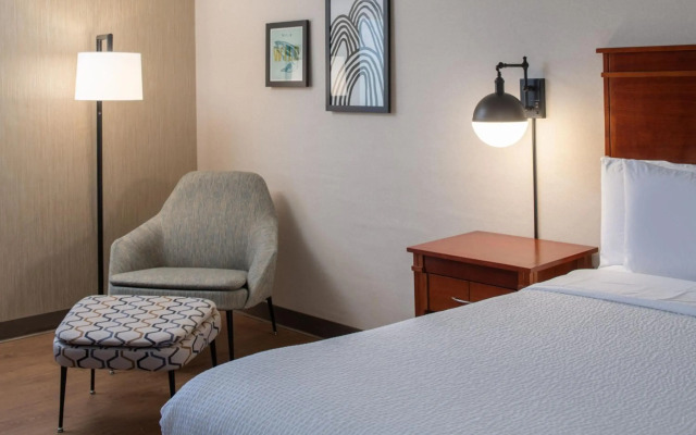 Four Points by Sheraton Bellingham Hotel & Conference Center