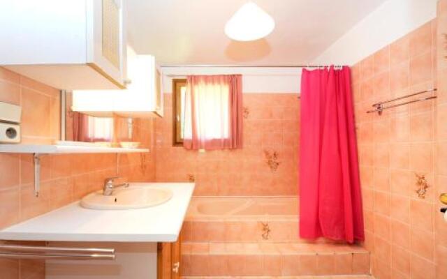 Apartment Levassaix 1