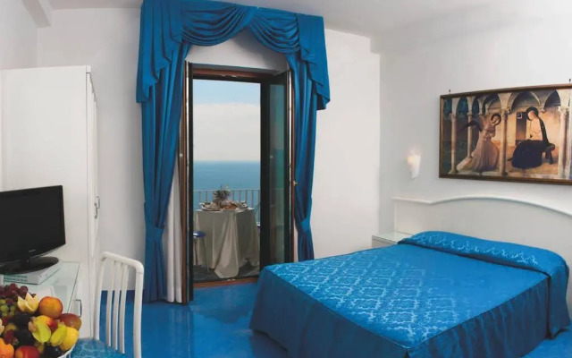 Hotel Voce Del Mare