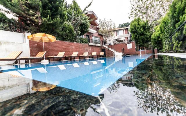 Buyukada Apart Hotel - Karadag Apart