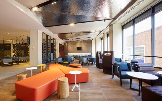 Holiday Inn Express Adelaide City Centre by IHG