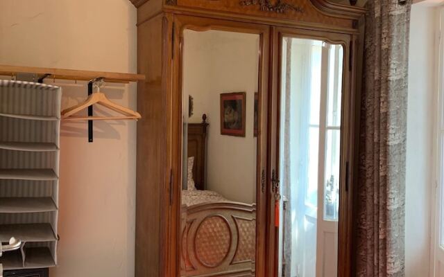 La Clé de la Porte B&B