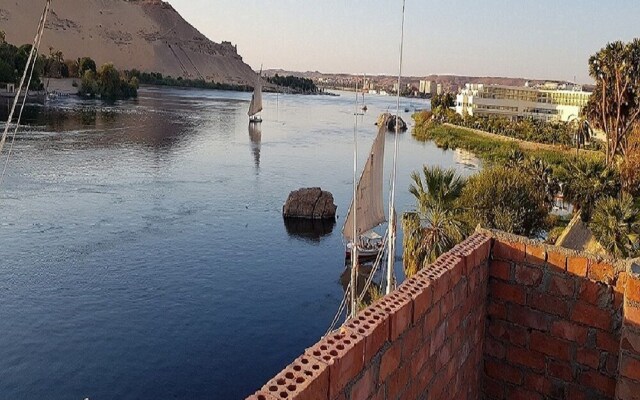Taharka Nubian House