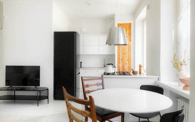 Airy and Bright one-Bedroom apt