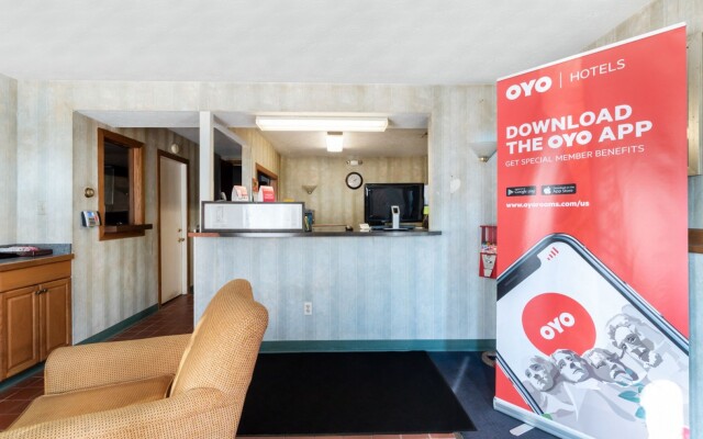 OYO Hotel Wadsworth OH I-76