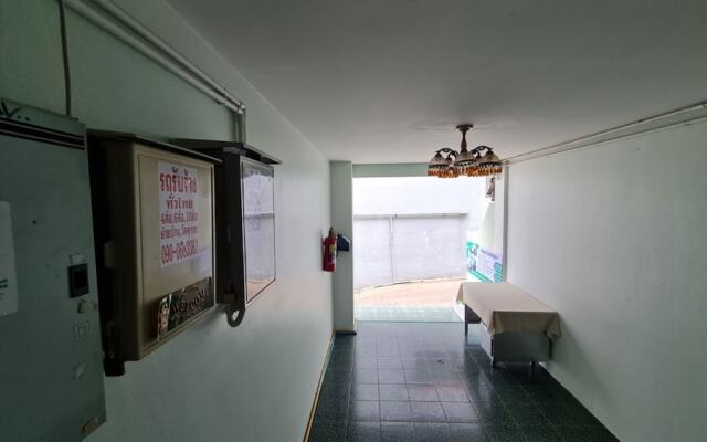 Pichnaree Guest House