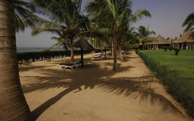 Royam Hotel