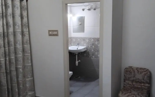 SLV Aashraya Apartment Stay