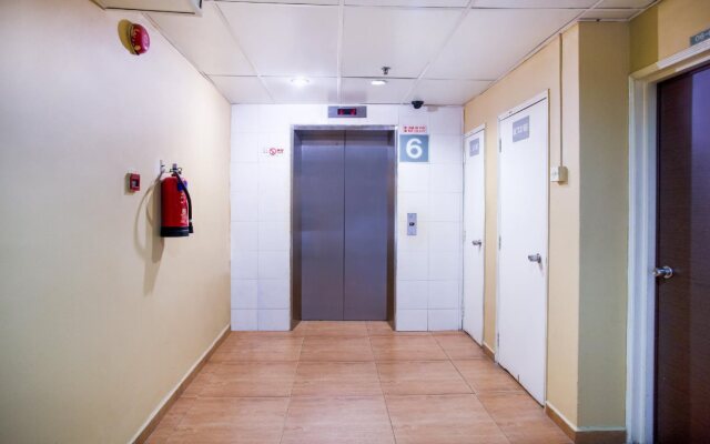 Hotel Calmo Bugis