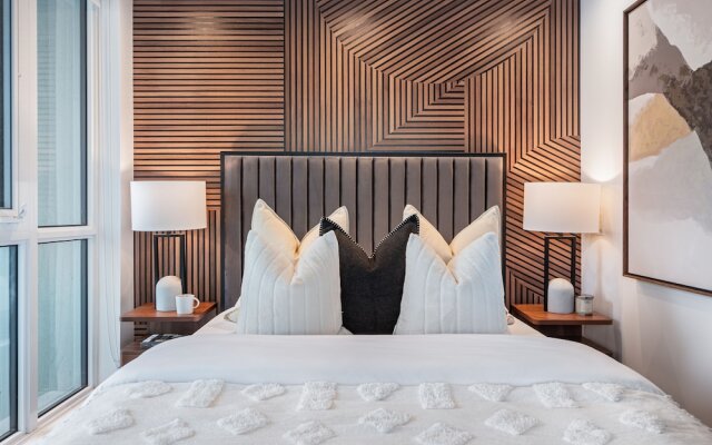 Stallion Suites - Entertainment District
