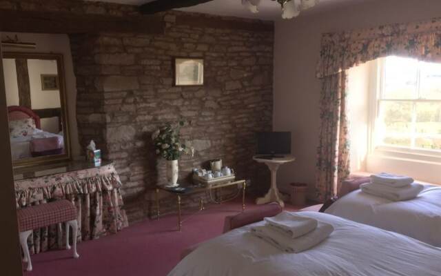 The Rhydspence Inn - Hotel