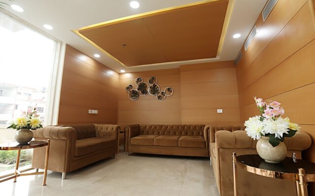 Hotel Gms Grand