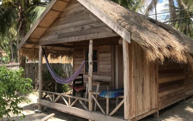 Castaway Beach Bungalows