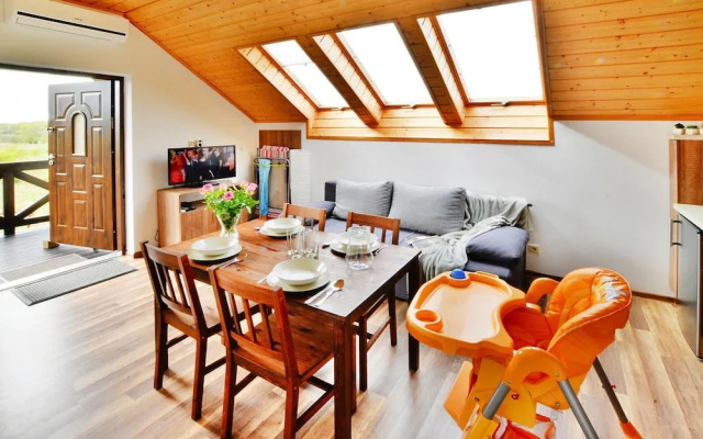 Apartment in Sianozety Near Sandy Beach