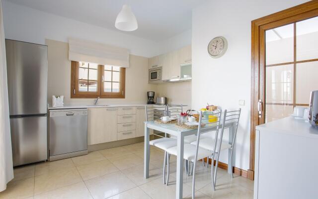 Las Caletas Village 3 bed LVC200564