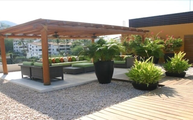 Romantic Zone V399 1 Bedroom