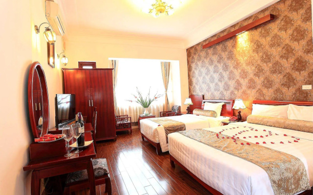 Luxury Hotel