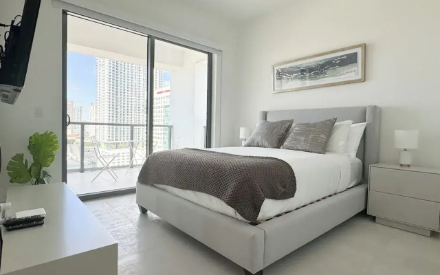 Luxury 3BR with Private Rooftop