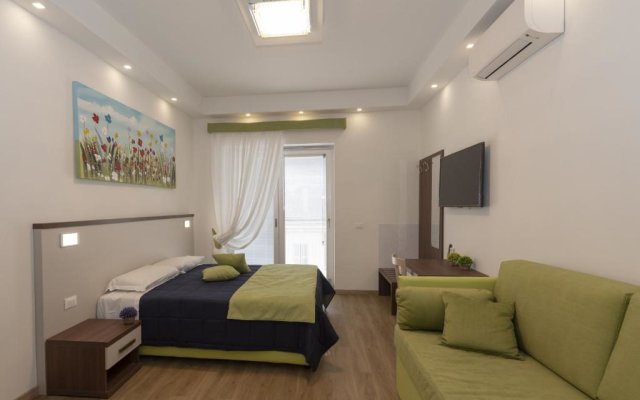 Colosseo Apartments and Rooms - Rome City Centre