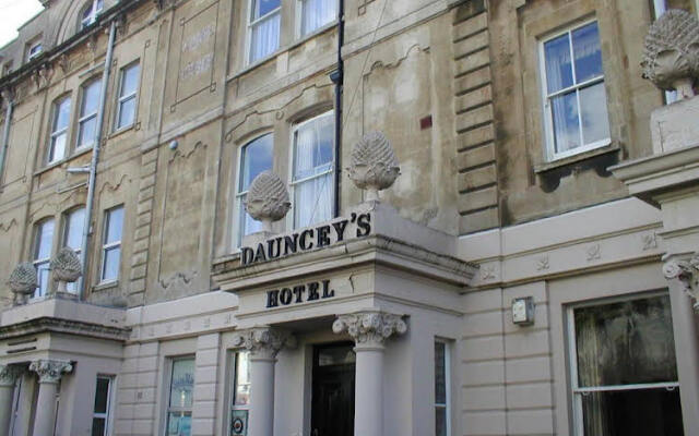 Daunceys Hotel
