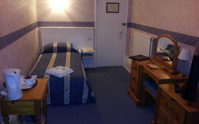 Yelf's Hotel