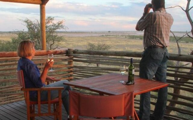 Intu Africa Suricate Tented Kalahari Lodge
