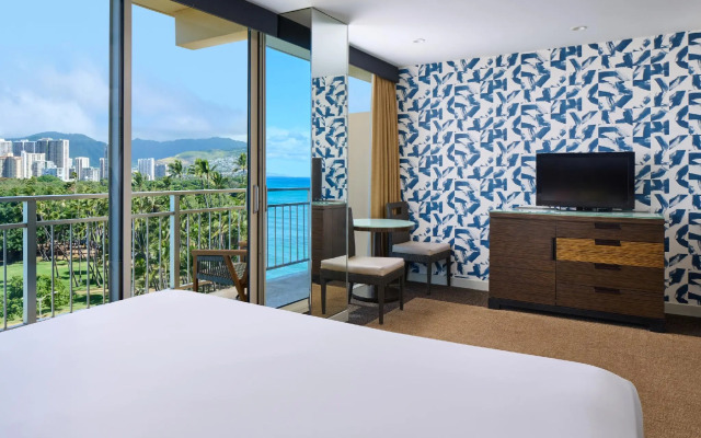 Kaimana Beach Hotel