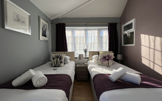 Lancaster Close Serviced Accommodation