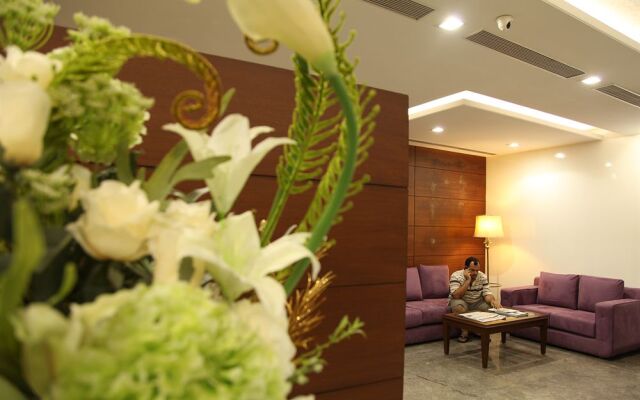 OYO Hotel: Capital O New Haven Hotel Near Lotus Temple