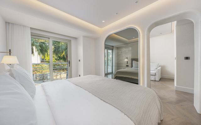 Yacht Classic Hotel - Boutique Class