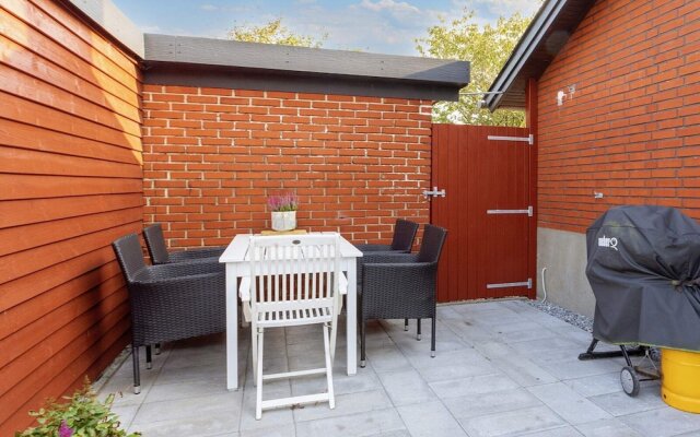 6 Person Holiday Home in Skals